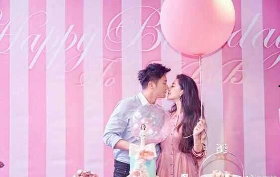 娱乐吃瓜酱求婚,甜蜜瞬间引爆网络