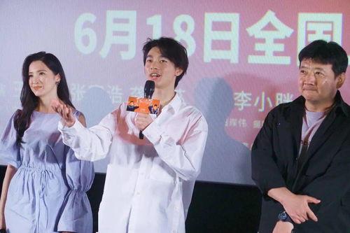 娱乐吃瓜三姐妹微博,揭秘娱乐圈幕后故事，带你领略明星真实生活”